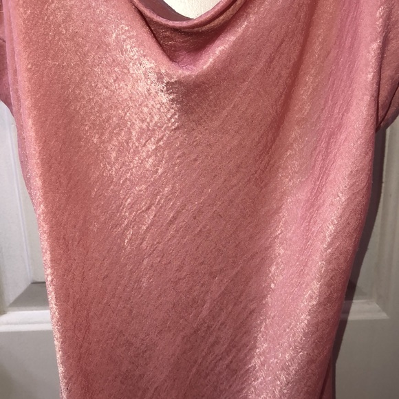 A cute lightweight flowy dress - Picture 5 of 5